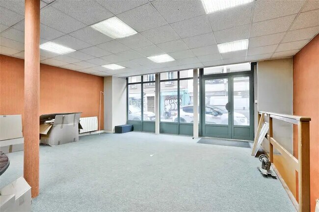 Plus de détails pour Bureau à vendre