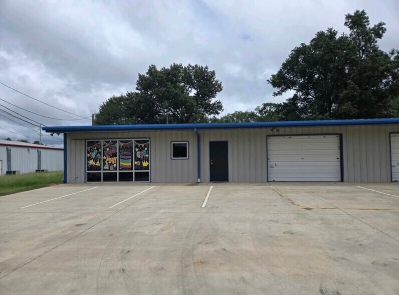 6705 E US Highway 80, Longview, TX à louer - Photo de l’immeuble – Image 1 sur 11