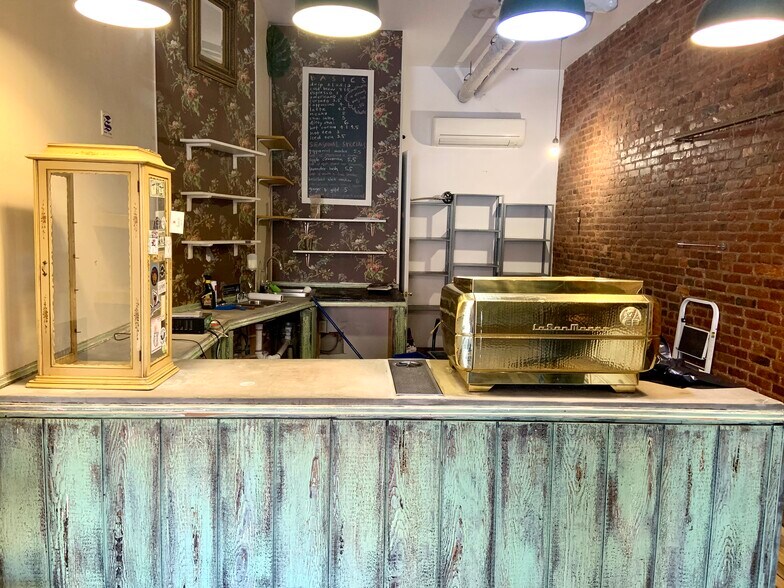 406 Marcus Garvey Blvd, Brooklyn, NY à louer - Photo de l’immeuble – Image 3 sur 12