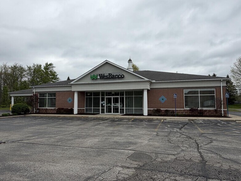 7075 Aurora Rd, Aurora, OH à vendre - Photo de l’immeuble – Image 1 sur 13