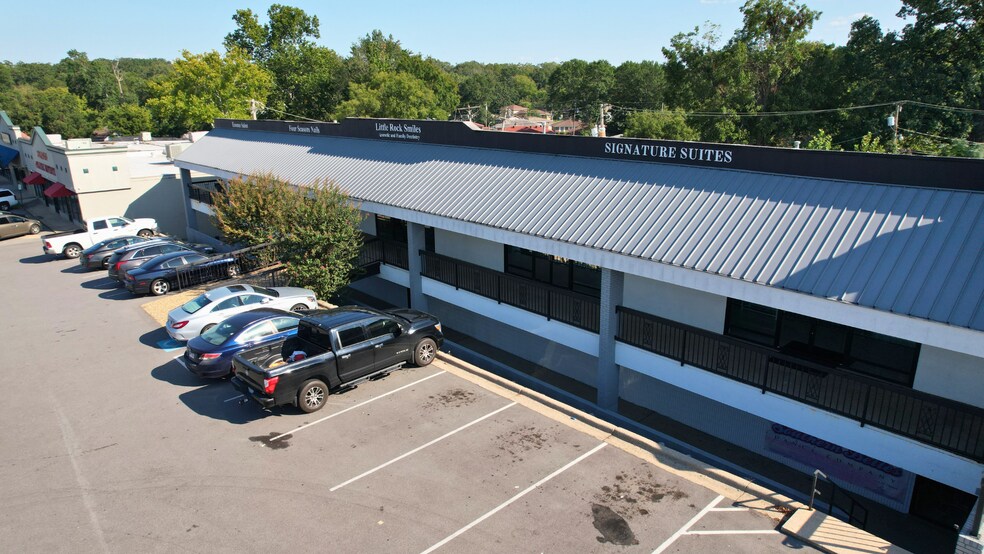 5917 W 12th St, Little Rock, AR à louer - Photo de l’immeuble – Image 3 sur 15