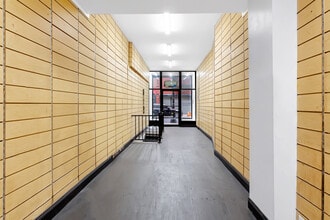 136 Orchard St, New York, NY à louer Photo intérieure– Image 1 sur 5