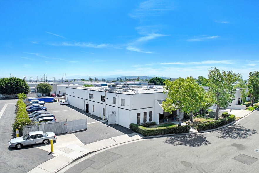 1144 N Armando St, Anaheim, CA à vendre - Photo de l’immeuble – Image 2 sur 3