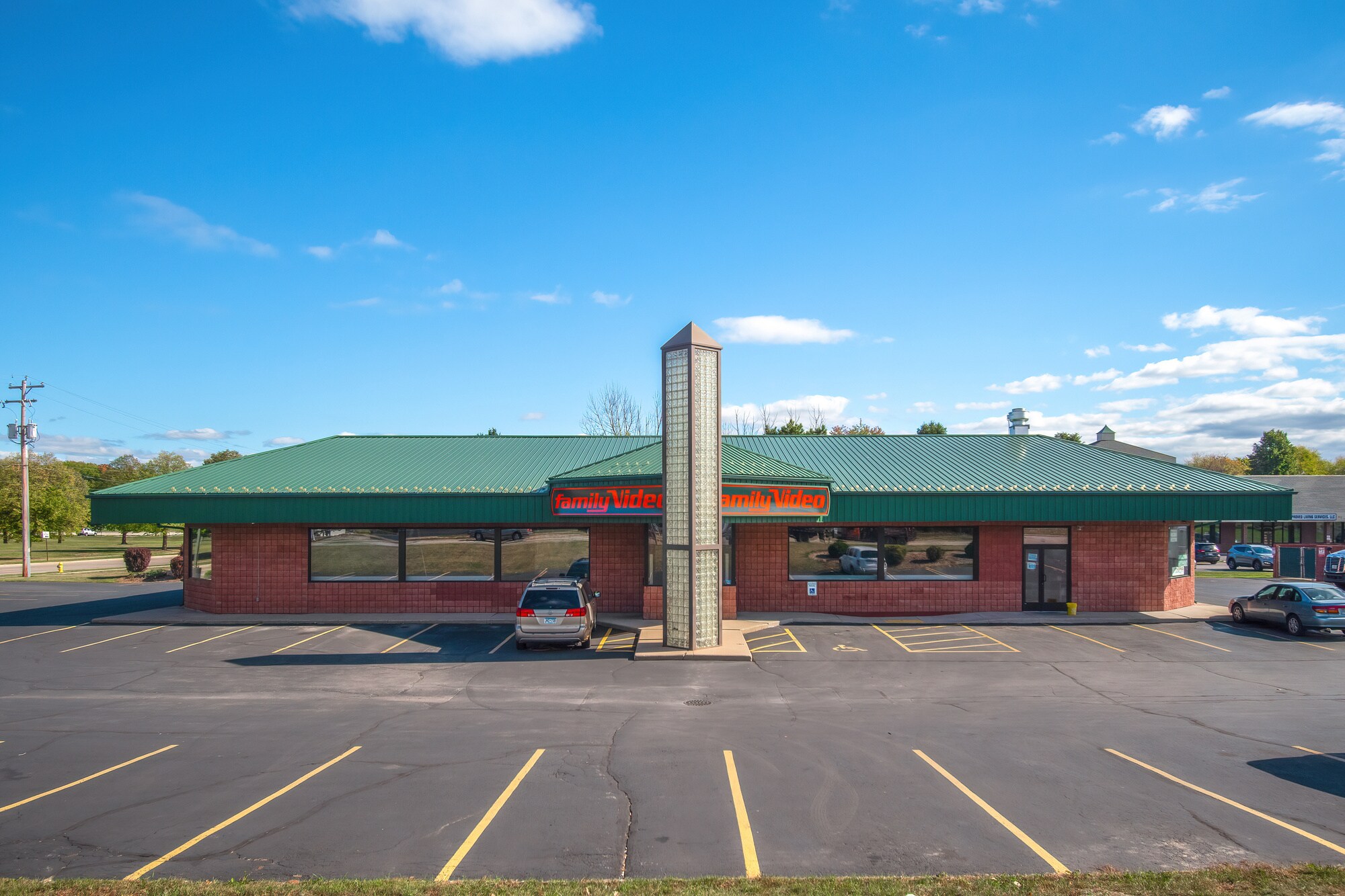 600 N Military Ave, Green Bay, WI à louer Photo de l’immeuble– Image 1 sur 7