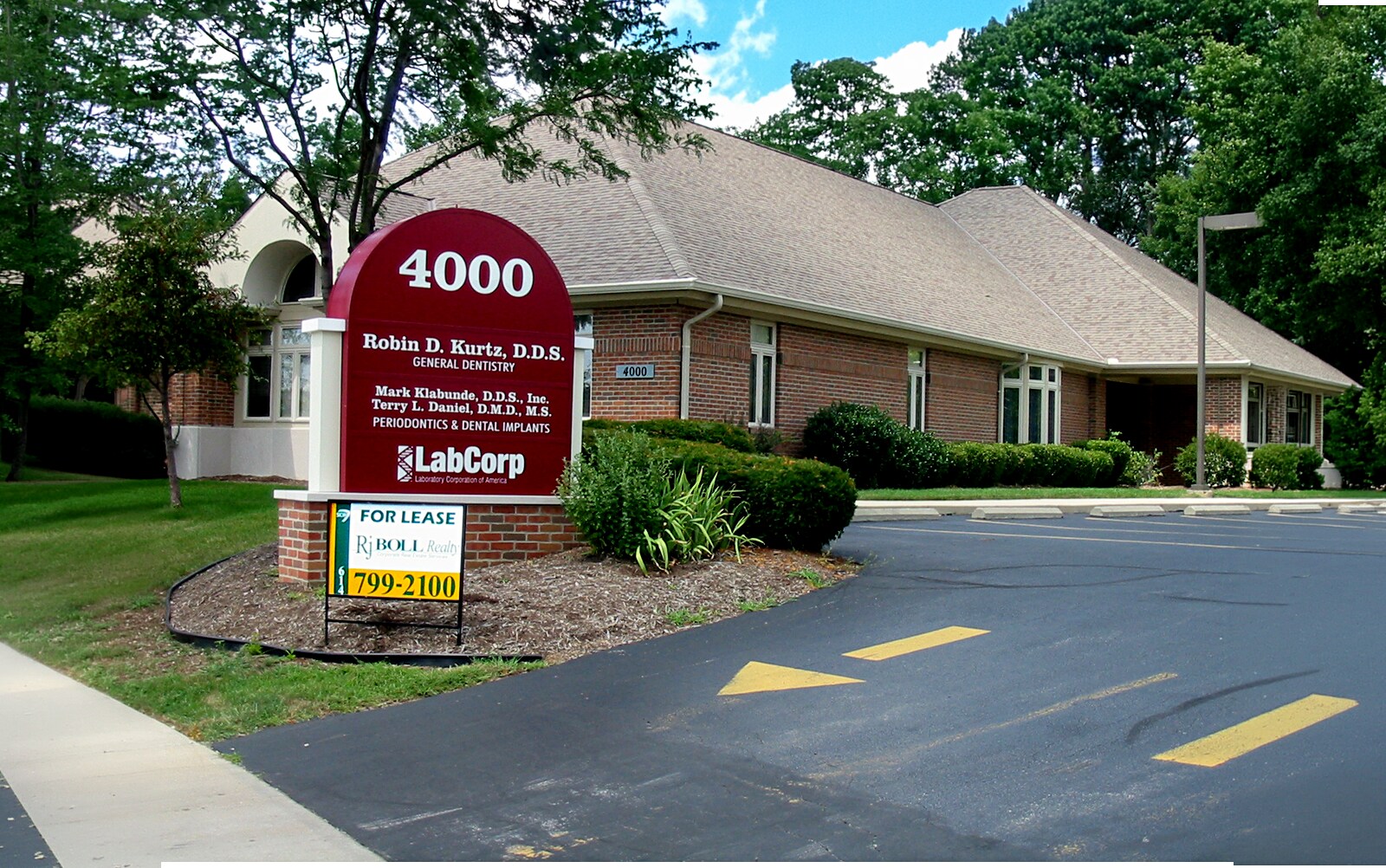 4000 Parkmead Dr, Grove City, OH à louer Photo de l’immeuble– Image 1 sur 10