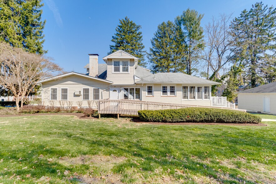 407 W Pennsylvania Ave, Towson, MD à vendre - Photo de l’immeuble – Image 2 sur 66