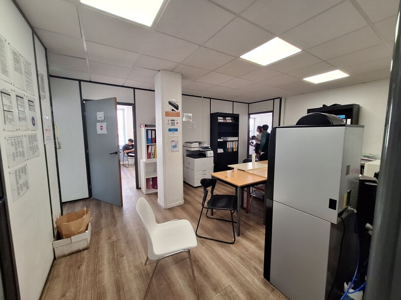 17 Rue De Rivière, Bordeaux à louer - Photo de l’immeuble – Image 2 sur 2