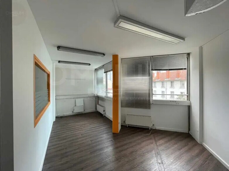 Bureau dans Villeurbanne à louer - Photo intérieure – Image 1 sur 11