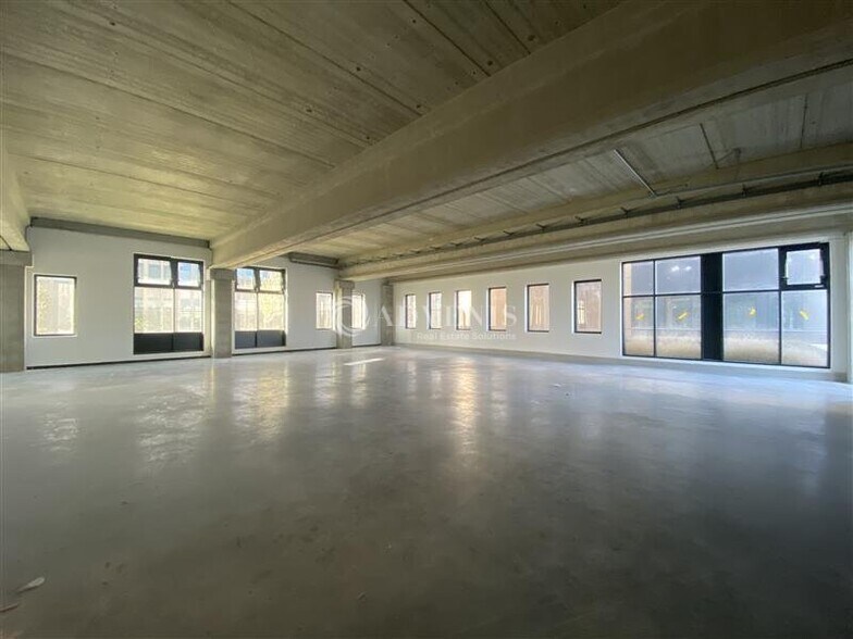 Bureau dans Nanterre à louer - Photo intérieure – Image 3 sur 12