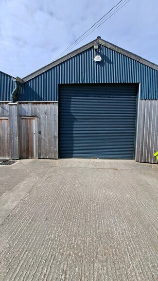 Plus de détails pour Whitchurch Rd, Whitchurch - Industriel/Logistique à louer