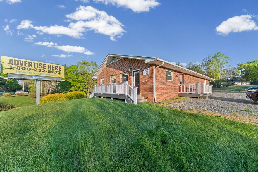 125 Woodhaven Rd, North Wilkesboro, NC à vendre - Photo de l’immeuble – Image 2 sur 28