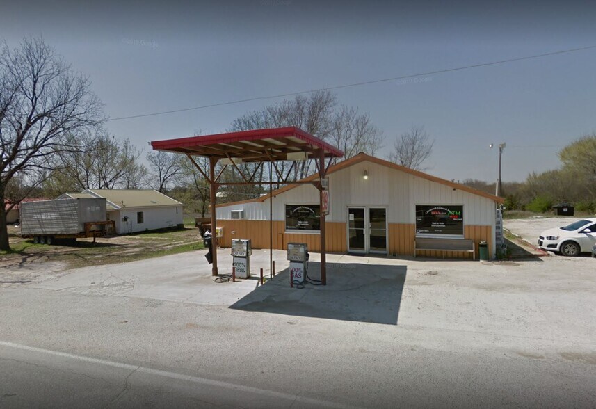 101 Shawnee Ave, Cromwell, OK à vendre - Photo de l’immeuble – Image 1 sur 8
