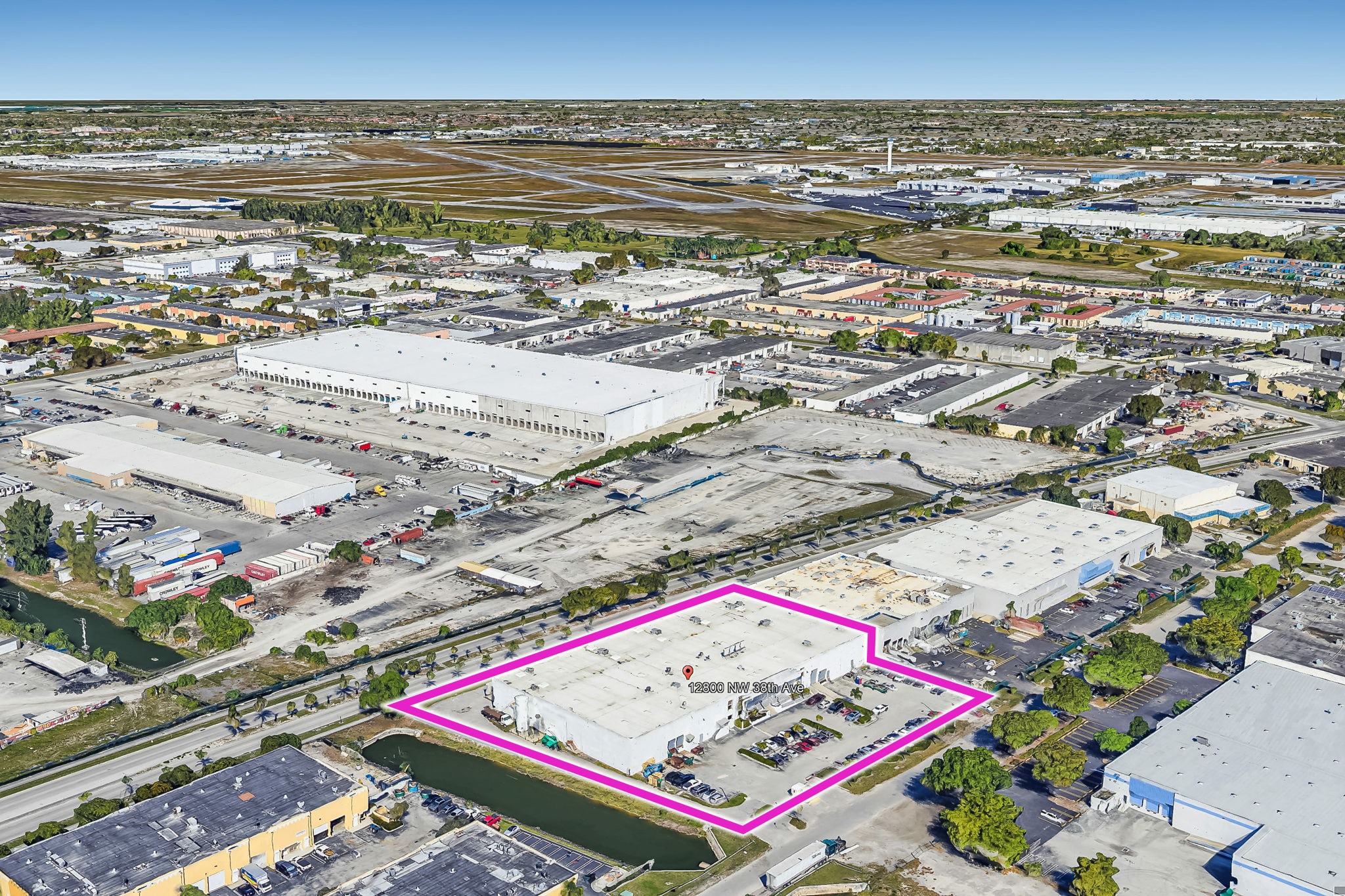 12800 NW 38th Ave, Opa Locka, FL à louer Photo intérieure– Image 1 sur 33