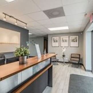 Plus de détails pour 5501 W Gray St, Tampa, FL - Bureau à louer