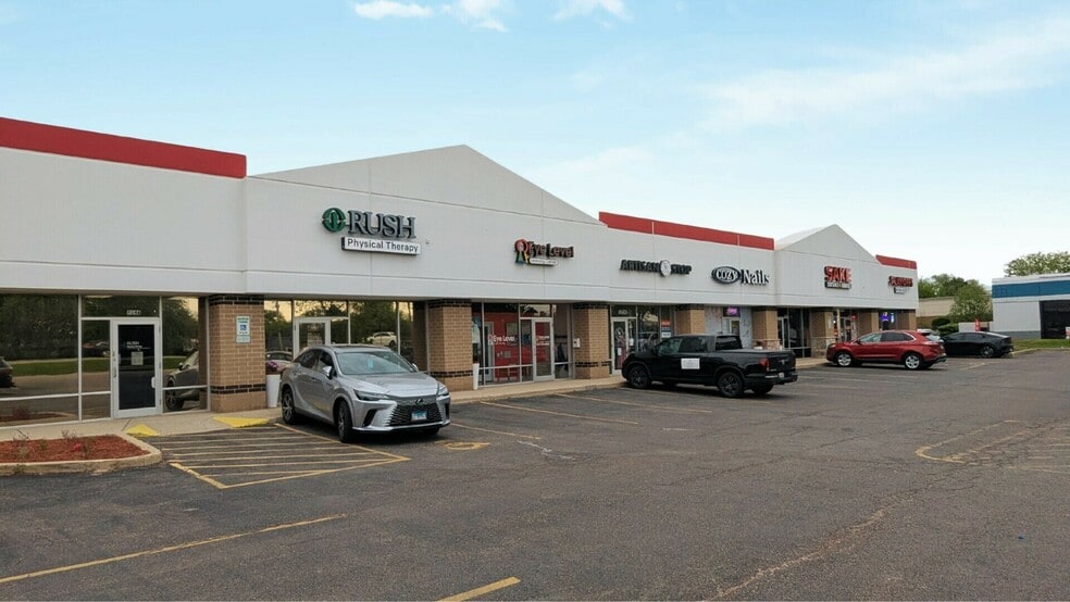 884 S Rand Rd, Lake Zurich, IL à louer - Photo de l’immeuble – Image 1 sur 8