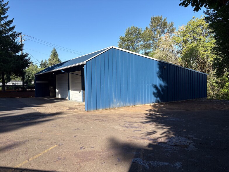3431 SE River Rd, Hillsboro, OR à vendre - Photo de l’immeuble – Image 2 sur 10