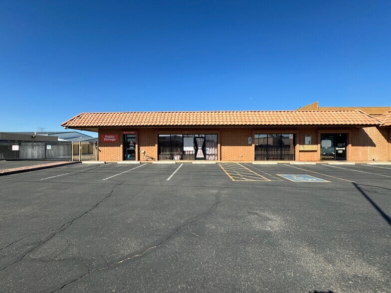 13246 N 113th Ave, Youngtown, AZ à louer - Photo de l’immeuble – Image 2 sur 6