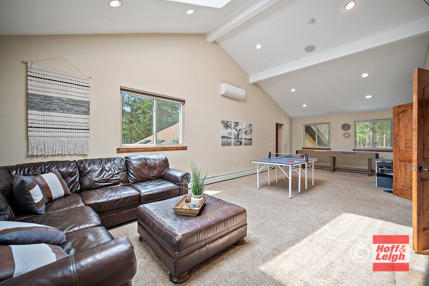 4225 Walker Rd, Colorado Springs, CO à vendre - Photo intérieure – Image 2 sur 26