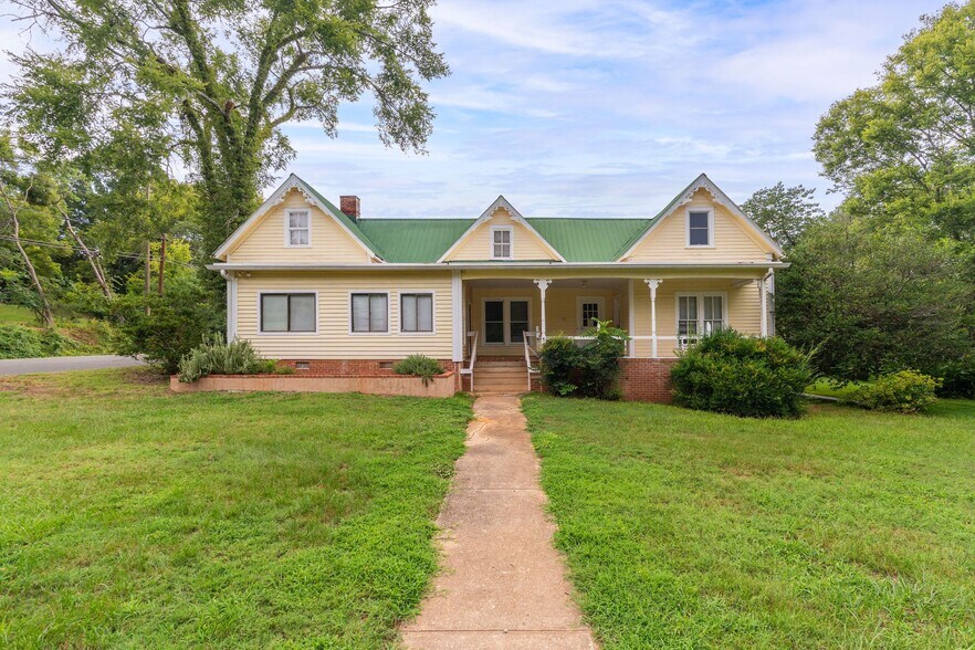 117 E Salisbury St, Pittsboro, NC à vendre - Photo de l’immeuble – Image 3 sur 46