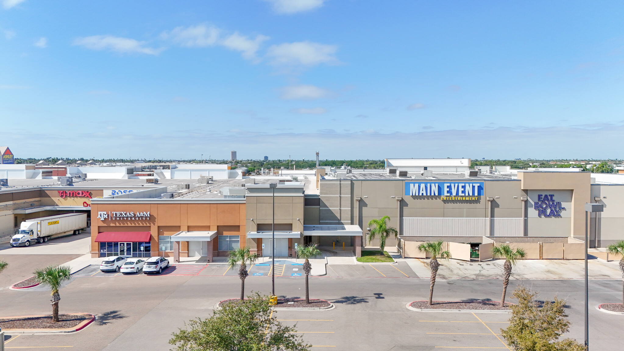 500 N Jackson Rd, Pharr, TX à louer Aérien– Image 1 sur 15