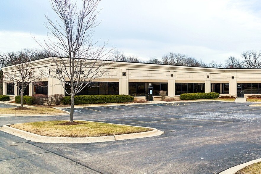 2150 Point Blvd, Elgin, IL à louer - Photo de l’immeuble – Image 2 sur 3