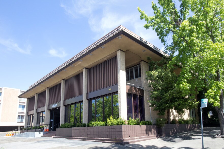 900 Mission Ave, San Rafael, CA à louer - Photo principale – Image 2 sur 8