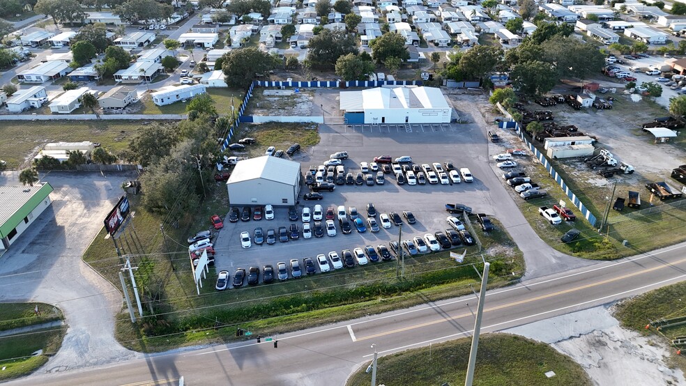 5004 15th E st, Bradenton, FL à vendre - Photo principale – Image 1 sur 3