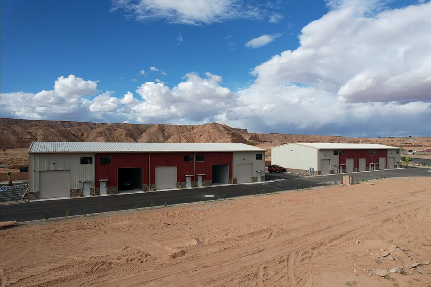601 Cyrus McCormick Ct., Mesquite, NV à louer - Photo de l’immeuble – Image 2 sur 8