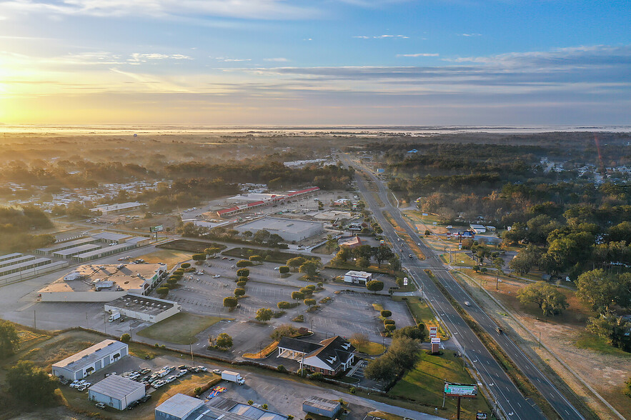 10135 SE US Highway 441, Belleview, FL à louer - Photo de l’immeuble – Image 3 sur 9