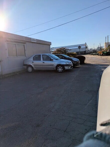 Bureau dans Échirolles à vendre - Photo de l’immeuble – Image 3 sur 6