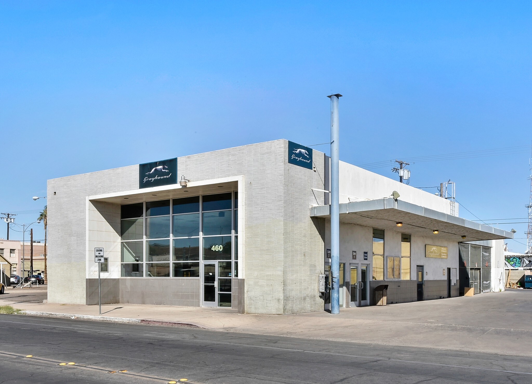 460 W State St, El Centro, CA à vendre Photo de l’immeuble– Image 1 sur 11