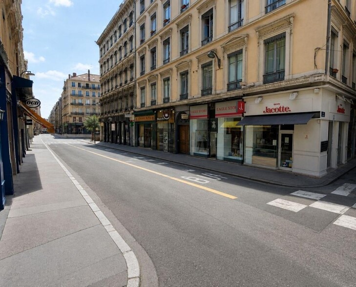 26 Rue Paul Chenavard, Lyon à louer - Photo de l’immeuble – Image 2 sur 2