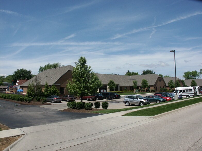 3885-3905 Berry Leaf Rd, Hilliard, OH à vendre - Photo de l’immeuble – Image 2 sur 3