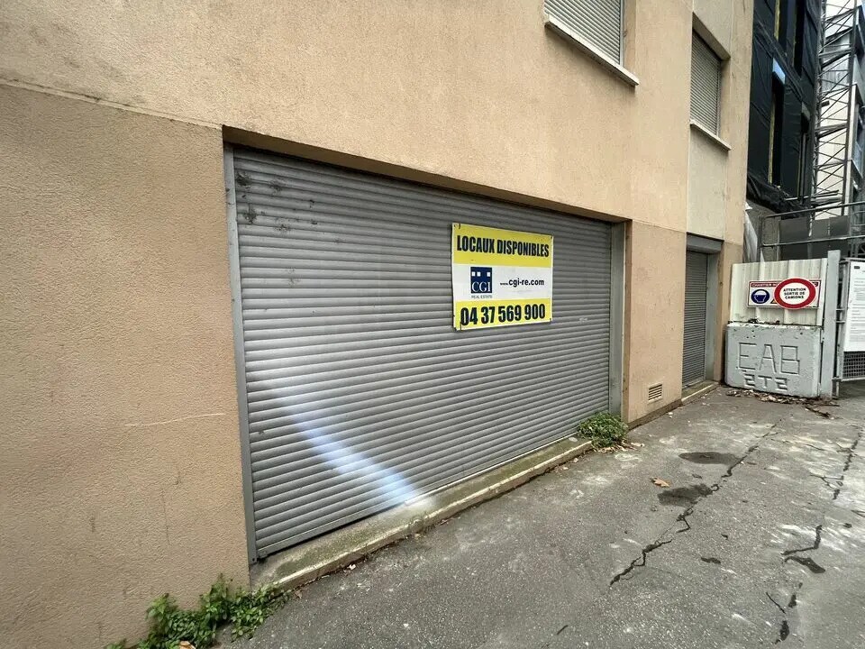 Local commercial dans Lyon à vendre Photo de l’immeuble– Image 1 sur 11