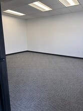5915 Mira Mesa Blvd, San Diego, CA à louer Photo intérieure– Image 1 sur 9