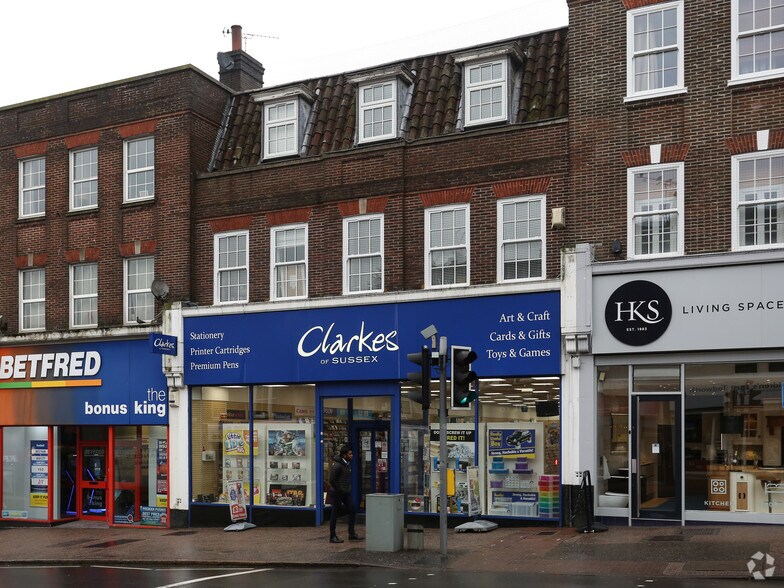 106-108 South Rd, Haywards Heath à louer - Photo principale – Image 1 sur 3