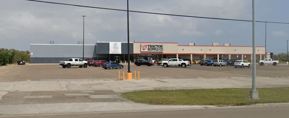 1920 W Wheeler Ave, Aransas Pass, TX à louer - Photo de l’immeuble – Image 2 sur 4