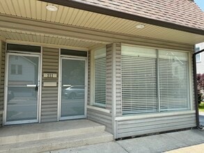 111 N Montour St, Montoursville, PA à louer Photo de l’immeuble– Image 2 sur 8