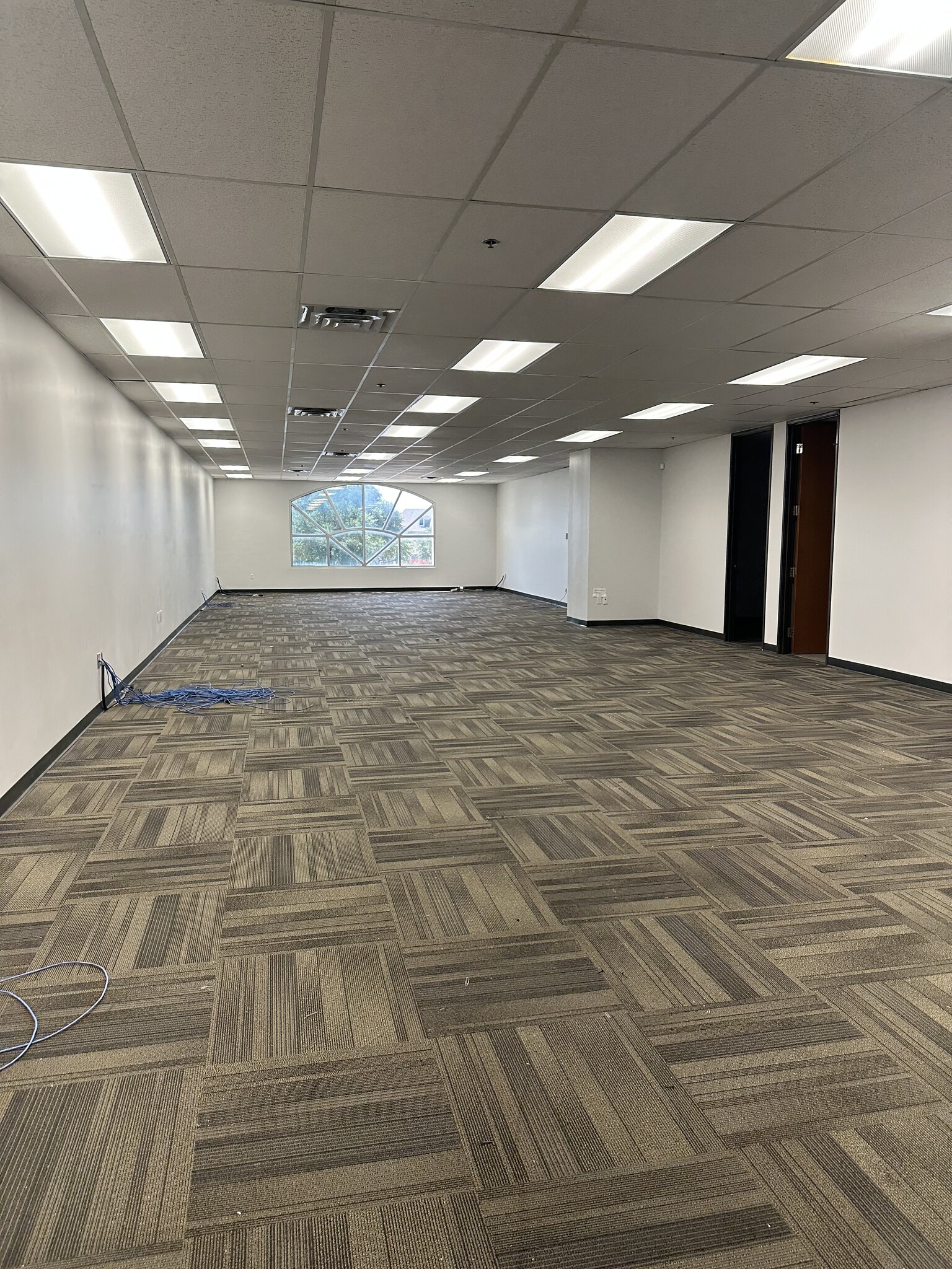 6115 Camp Bowie Blvd, Fort Worth, TX à louer Photo intérieure– Image 1 sur 4