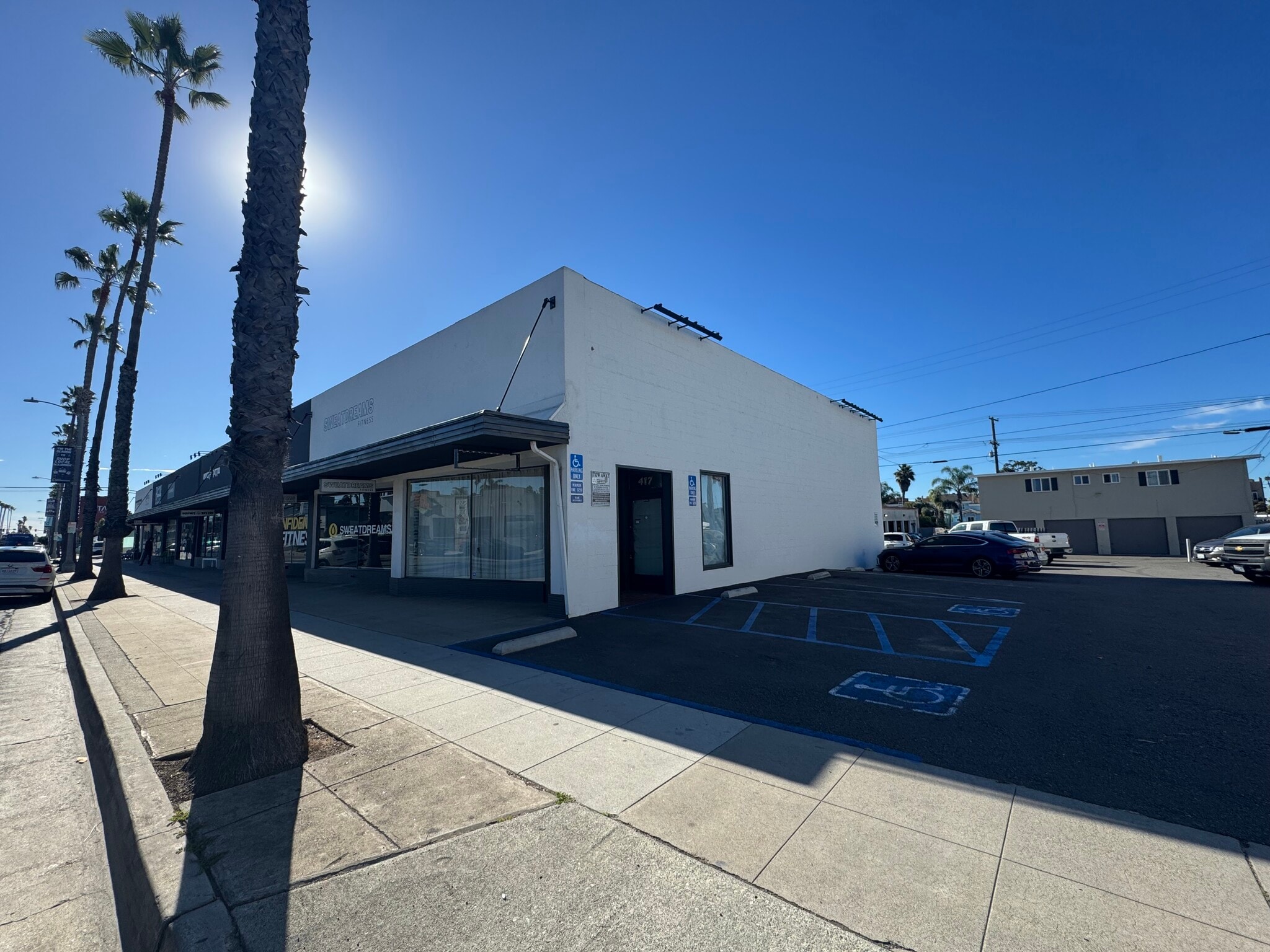 417-431 S Coast Hwy 101, Oceanside, CA à louer Photo de l’immeuble– Image 1 sur 2