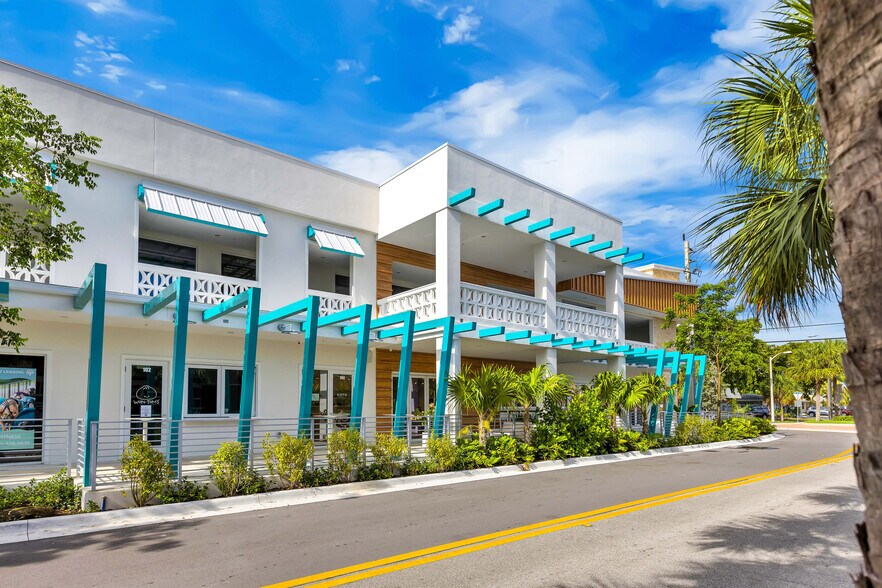 1500 SE 3rd Ct, Deerfield Beach, FL à louer - Photo principale – Image 1 sur 15