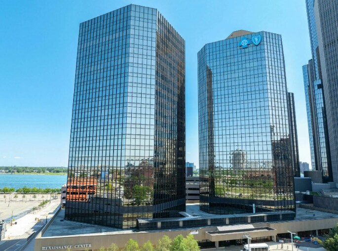 500 Renaissance Ctr, Detroit, MI à louer - Photo de l’immeuble – Image 3 sur 16