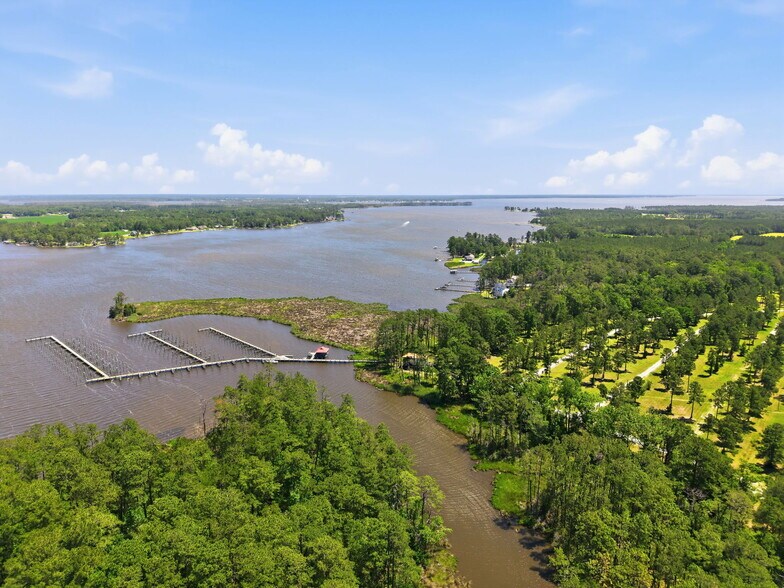 577 Hoff Rd, Belhaven, NC à vendre - Photo de l’immeuble – Image 3 sur 30