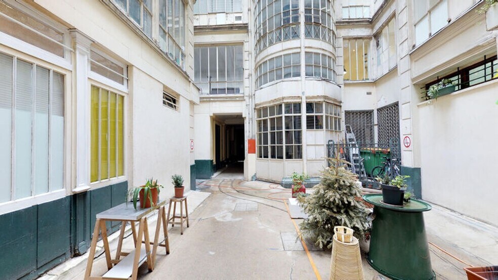 29 Rue Des Petites Ecuries, Paris à louer - Photo intérieure – Image 2 sur 9