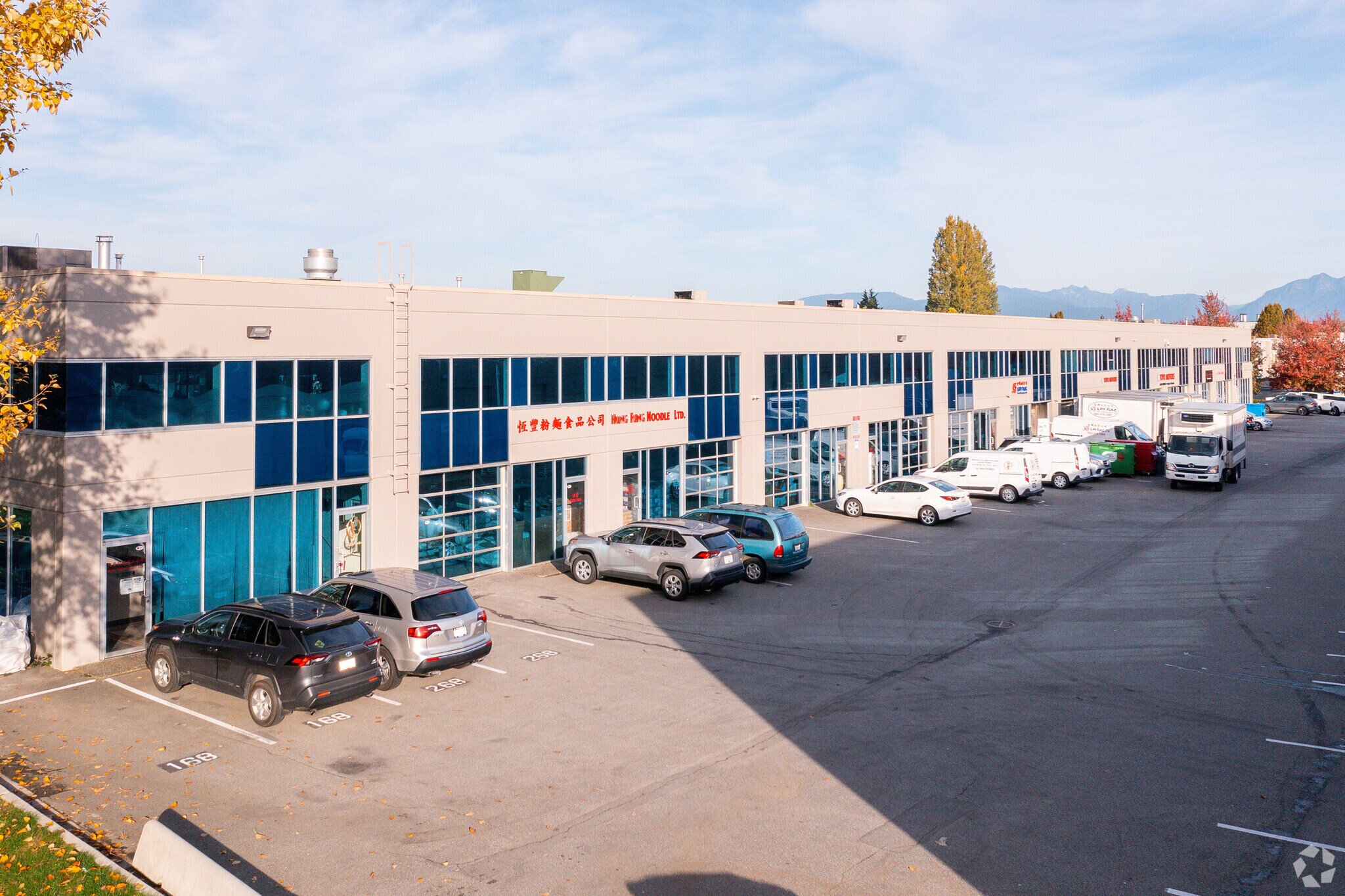 13980 Maycrest Way, Richmond, BC à louer Photo principale– Image 1 sur 22