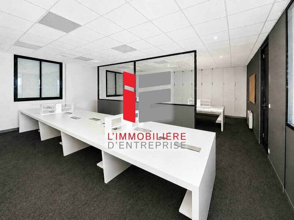 Bureau dans Pacé à vendre Photo intérieure– Image 1 sur 13