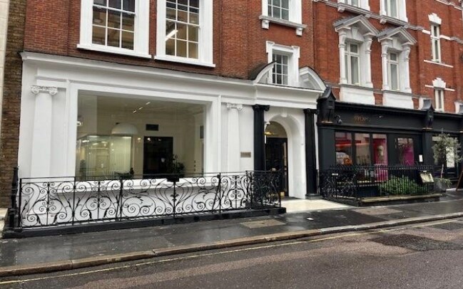 22 Newman St, Londres à louer - Photo de l’immeuble – Image 2 sur 3