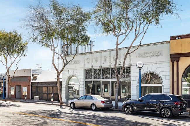 Plus de détails pour 7624-7626 Santa Monica Blvd, West Hollywood, CA - Local commercial à louer