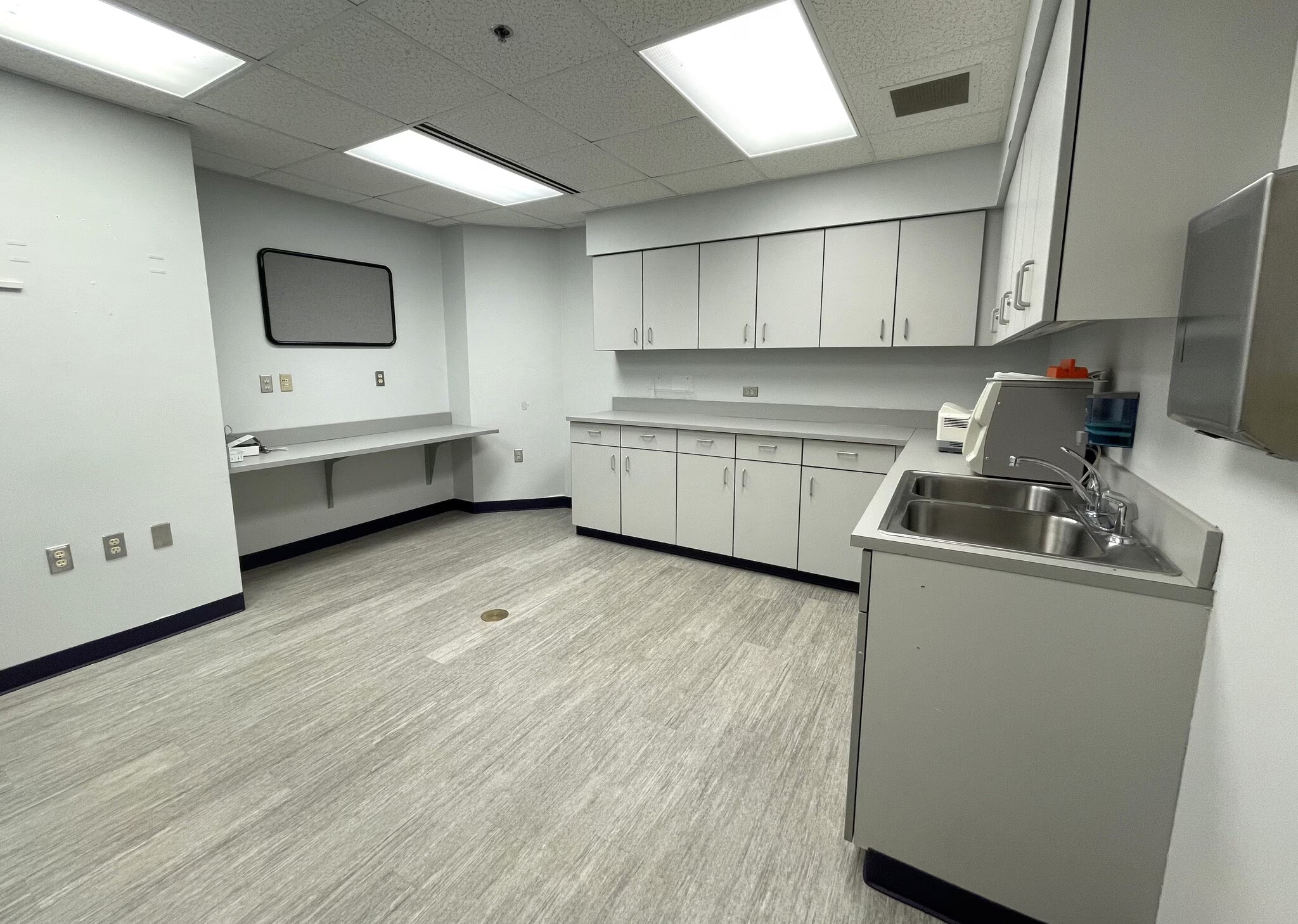 3600 SW Capital Ave, Battle Creek, MI à louer Photo intérieure– Image 1 sur 1