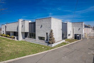 Plus de détails pour 355 Crooked Hill Rd, Brentwood, NY - Industriel/Logistique à vendre